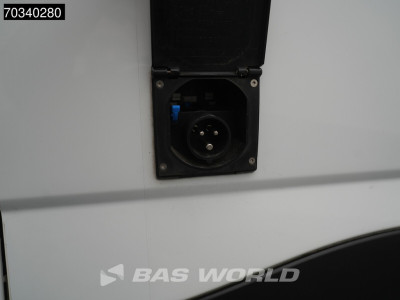 Iveco Daily 35S16 Automaat Koel/Vrieswagen -15 Kerstner Thermoking V-300 MAX Airco Camera Euro6 Koel Vries Kühlkasten Kühlwagen Vries Vriezer Vrieswagen Frigo Airco foto 16