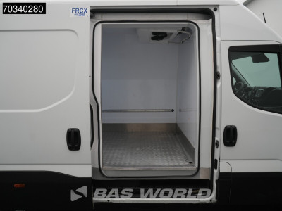 Iveco Daily 35S16 Automaat Koel/Vrieswagen -15 Kerstner Thermoking V-300 MAX Airco Camera Euro6 Koel Vries Kühlkasten Kühlwagen Vries Vriezer Vrieswagen Frigo Airco foto 8
