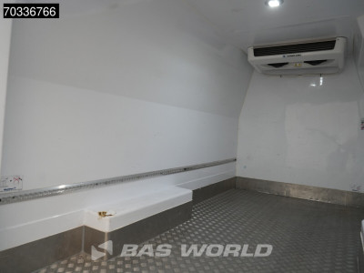 Iveco Daily 35S16 Automaat Koel/Vrieswagen Kerstner Thermoking V-300 MAX Airco Camera Euro6 Koel Vries Kühlkasten Kühlwagen Vries Vriezer Vrieswagen Frigo Airco foto 12