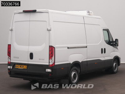 Iveco Daily 35S16 Automaat Koel/Vrieswagen Kerstner Thermoking V-300 MAX Airco Camera Euro6 Koel Vries Kühlkasten Kühlwagen Vries Vriezer Vrieswagen Frigo Airco foto 2