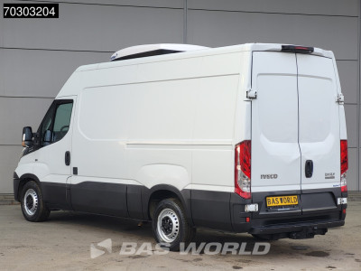 Iveco Daily 35S16 Automaat Koelwagen Kerstner 230v Stekker L2H2 3,5t Trekhaak 160PK Airco Cruise Parkeersensoren Euro6 Koel Koeler Kühl Kühler Kühlwagen Kühlkasten Airco Trekhaak Cruise control foto 2