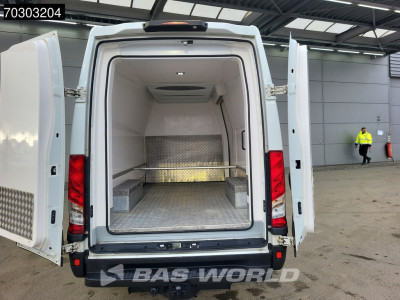 Iveco Daily 35S16 Automaat Koelwagen Kerstner 230v Stekker L2H2 3,5t Trekhaak 160PK Airco Cruise Parkeersensoren Euro6 Koel Koeler Kühl Kühler Kühlwagen Kühlkasten Airco Trekhaak Cruise control foto 6