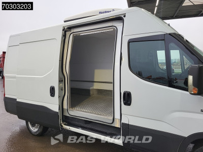 Iveco Daily 35S16 Automaat Koelwagen Kerstner 230v Stekker L2H2 3,5t Trekhaak 160PK Airco Cruise Parkeersensoren Euro6 Koel Koeler Kühl Kühler Kühlwagen Kühlkasten Airco Trekhaak Cruise control foto 7