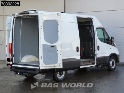 Iveco Daily 35S16 Automaat L2H2 3,5t Trekhaak 160PK ACC Navi Airco Camera Werkplaatsinrichting Euro6 L2 Airco Trekhaak foto 6