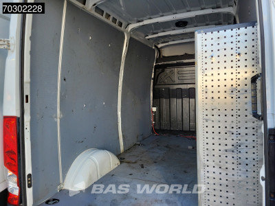 Iveco Daily 35S16 Automaat L2H2 3,5t Trekhaak 160PK ACC Navi Airco Camera Werkplaatsinrichting Euro6 L2 Airco Trekhaak foto 9