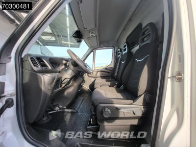 Iveco Daily 35S16 Automaat L2H2 3,5t Trekhaak 160PK Airco Imperiaal Camera Parkeersensoren Imperiaal Euro6 L2 Airco Trekhaak foto 12