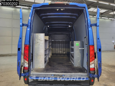 Iveco Daily 35S16 Automaat L2H2 3,5t Trekhaak ACC LED Airco Cruise Camera Parkeersensoren LM-Velgen Euro6 L2 Airco Trekhaak foto 6