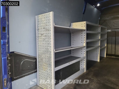 Iveco Daily 35S16 Automaat L2H2 3,5t Trekhaak ACC LED Airco Cruise Camera Parkeersensoren LM-Velgen Euro6 L2 Airco Trekhaak foto 8
