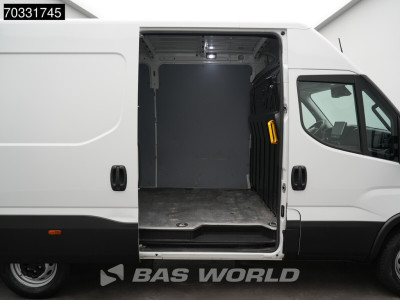 Iveco Daily 35S16 Automaat L2H2 3,5t Trekhaak ACC Navi Airco Camera Parkeersensoren Euro6 L2 Airco Trekhaak 9