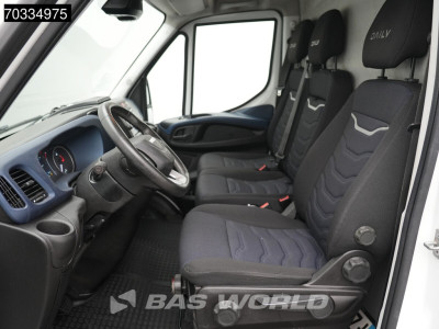 Iveco Daily 35S16 Automaat L2H2 3,5t Trekhaak LED Navi Airco Cruise Camera Imperiaal Euro6 L2 Airco Trekhaak Cruise control foto 18