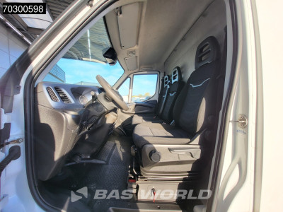 Iveco Daily 35S16 Automaat L2H2 3,5t Trekhaak Navi Airco Cruise Camera Standkachel Euro6 L2 Airco Trekhaak foto 11