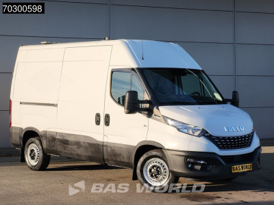 Iveco Daily 35S16 Automaat L2H2 3,5t Trekhaak Navi Airco Cruise Camera Standkachel Euro6 L2 Airco Trekhaak foto 5