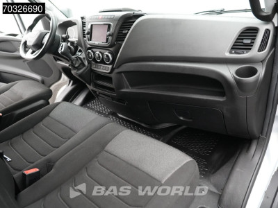 Iveco Daily 35S16 Automaat L2H2 ACC LED Navi Airco Camera Parkeersensoren 3,5t Trekgewicht LM Velgen Euro6 L2 Airco 13