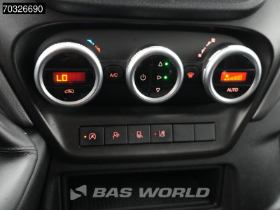 Iveco Daily 35S16 Automaat L2H2 ACC LED Navi Airco Camera Parkeersensoren 3,5t Trekgewicht LM Velgen Euro6 L2 Airco 18