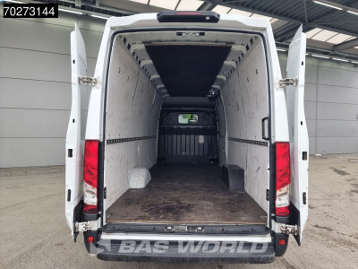Iveco Daily 35S16 Automaat L3H2 Camera Airco Parkeersensoren L4H2 16m3 Airco foto 6