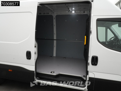 Iveco Daily 35S16 Automaat L3H2 LED Airco Cruise Camera CarPlay Parkeersensoren 3,5t Trekgewicht Euro6 L3 Airco Cruise control 9