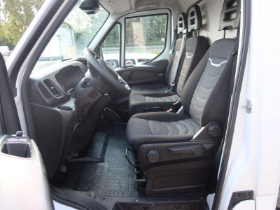 Iveco Daily 35S16 Bakwagen + Laadklep 750kg 4