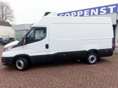 Iveco Daily 35S16 Koelen/vriezen/verwarmen Carrier Xarios 350 + nacht aansluiting 220 volt foto 2