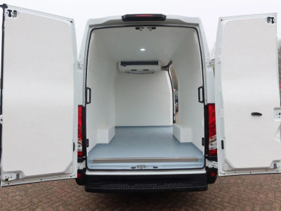 Iveco Daily 35S16 Koelen/vriezen/verwarmen Carrier Xarios 350 + nacht aansluiting 220 volt foto 8