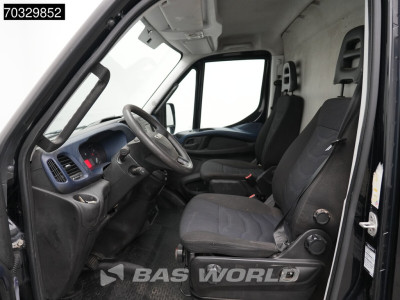 Iveco Daily 35S16 L2H2 Airco Cruise Parkeersensoren Trekhaak 3,5t Trekgewicht Euro6 L2 Airco Trekhaak Cruise control foto 12