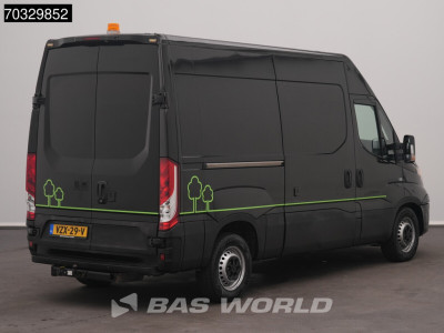 Iveco Daily 35S16 L2H2 Airco Cruise Parkeersensoren Trekhaak 3,5t Trekgewicht Euro6 L2 Airco Trekhaak Cruise control foto 2