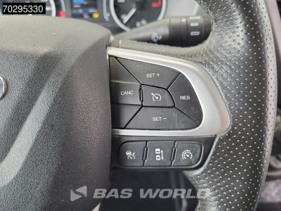 Iveco Daily 35S18 3.0L 180PK Automaat L2H2 LED ACC Navi 3.5t trekhaak Airco L2 12m3 Airco Trekhaak foto 17