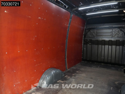 Iveco Daily 35S18 3.0L 3,5t Trekhaak L2H2 Airco Cruise Camera 180PK Imperiaal Euro6 APK 07-2027 L2 Airco Trekhaak Cruise control foto 11