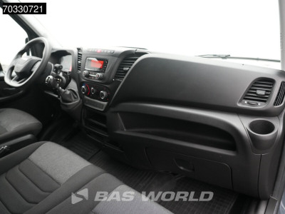 Iveco Daily 35S18 3.0L 3,5t Trekhaak L2H2 Airco Cruise Camera 180PK Imperiaal Euro6 APK 07-2027 L2 Airco Trekhaak Cruise control foto 16
