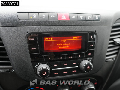 Iveco Daily 35S18 3.0L 3,5t Trekhaak L2H2 Airco Cruise Camera 180PK Imperiaal Euro6 APK 07-2027 L2 Airco Trekhaak Cruise control foto 19