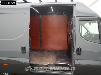Iveco Daily 35S18 3.0L 3,5t Trekhaak L2H2 Airco Cruise Camera 180PK Imperiaal Euro6 APK 07-2027 L2 Airco Trekhaak Cruise control foto 7