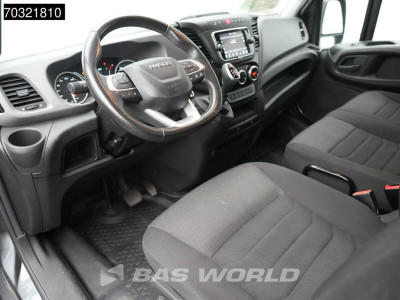 Iveco Daily 35S18 3.0L Automaat 180PK L2H2 Airco Cruise Camera LED Trekhaak 3,5t Trekgewicht Euro6 L2 Airco Trekhaak foto 14
