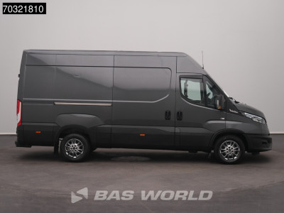 Iveco Daily 35S18 3.0L Automaat 180PK L2H2 Airco Cruise Camera LED Trekhaak 3,5t Trekgewicht Euro6 L2 Airco Trekhaak foto 17