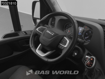 Iveco Daily 35S18 3.0L Automaat 180PK L2H2 Airco Cruise Camera LED Trekhaak 3,5t Trekgewicht Euro6 L2 Airco Trekhaak foto 5