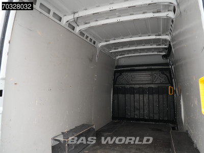 Iveco Daily 35S18 3.0L Automaat 180PK L2H2 LED Navi Airco Cruise Camera 3,5t Trekgewicht Euro6 L2 Airco Cruise control 11