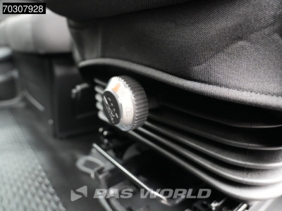 Iveco Daily 35S18 3.0L Automaat 180PK L3H2 3,5t Trekgewicht ACC Airco Camera Parkeersensoren Cruise CarPlay Euro6 L3 Airco foto 7