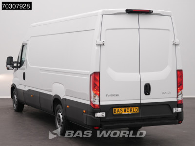 Iveco Daily 35S18 3.0L Automaat 180PK L3H2 3,5t Trekgewicht ACC Airco Camera Parkeersensoren Cruise CarPlay Euro6 L3 Airco foto 9