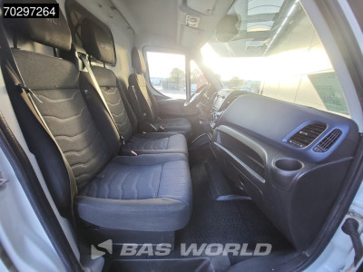 Iveco Daily 35S18 3.0L Automaat 3,5t Trekhaak 180PK L2H2 Airco Cruise Camera Euro6 L2 Airco Trekhaak Cruise control foto 12