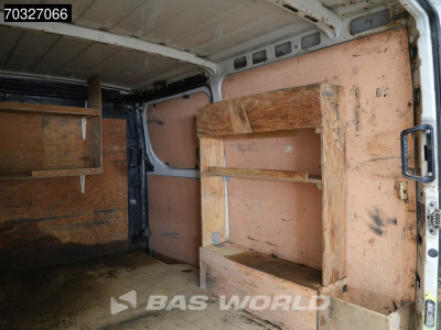 Iveco Daily 35S18 3.0L Automaat L1H1 180PK L1 Kompakt Cruise control 10