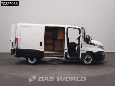 Iveco Daily 35S18 3.0L Automaat L1H1 180PK L1 Kompakt Cruise control 11