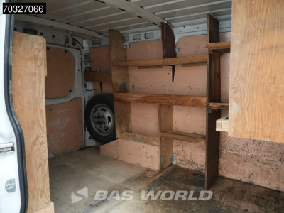 Iveco Daily 35S18 3.0L Automaat L1H1 180PK L1 Kompakt Cruise control 13