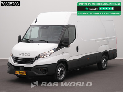 Iveco Daily 35S18 3.0L Automaat L2H2 180PK ACC Airco Cruise Camera Parkeersensoren CarPlay Stoelverwarming 3,5t Trekgewicht Euro6 L2 Airco