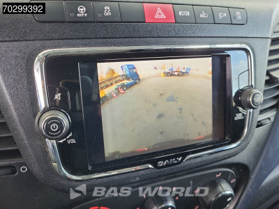 Iveco Daily 35S18 3.0L Automaat L2H2 180PK ACC LED Navi Airco 3,5t Trekgewicht Euro6 L2H2 Airco foto 14
