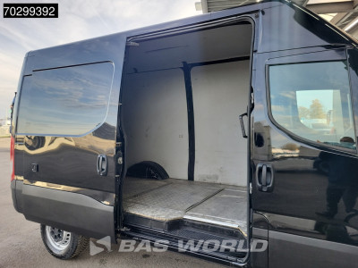 Iveco Daily 35S18 3.0L Automaat L2H2 180PK ACC LED Navi Airco 3,5t Trekgewicht Euro6 L2H2 Airco foto 7
