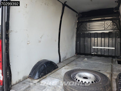 Iveco Daily 35S18 3.0L Automaat L2H2 180PK ACC LED Navi Airco 3,5t Trekgewicht Euro6 L2H2 Airco foto 8