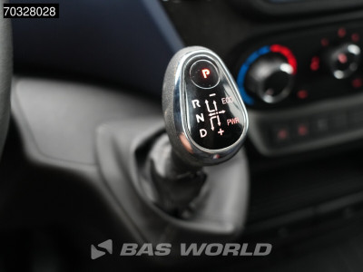 Iveco Daily 35S18 3.0L Automaat L2H2 3.5t trekhaak Camera 3520L L2 Airco Trekhaak Cruise control foto 13