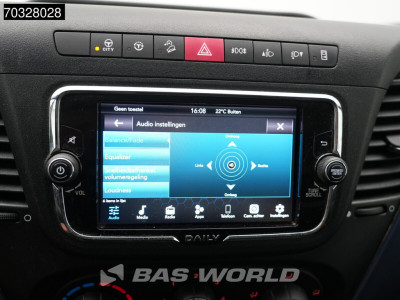 Iveco Daily 35S18 3.0L Automaat L2H2 3.5t trekhaak Camera 3520L L2 Airco Trekhaak Cruise control foto 18