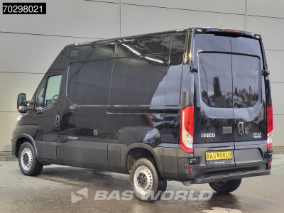 Iveco Daily 35S18 3.0L Automaat L2H2 3,5t Trekgewicht 180PK LED ACC Navi Airco Euro6 L2 Airco foto 2