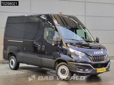 Iveco Daily 35S18 3.0L Automaat L2H2 3,5t Trekgewicht 180PK LED ACC Navi Airco Euro6 L2 Airco foto 3