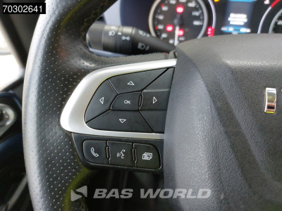 Iveco Daily 35S18 3.0L Automaat L2H2 3,5t Trekhaak 180PK Navi Airco Cruise Camera Parkeersensoren Imperiaal Velgen Euro6 L2 Airco Trekhaak Cruise control foto 21