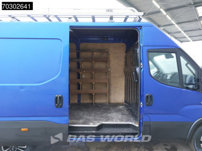 Iveco Daily 35S18 3.0L Automaat L2H2 3,5t Trekhaak 180PK Navi Airco Cruise Camera Parkeersensoren Imperiaal Velgen Euro6 L2 Airco Trekhaak Cruise control foto 7